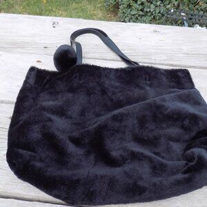 BAG LARGE SIZE FUR BALL ON IT  *